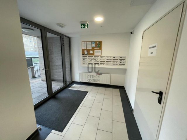 Eladó téglalakás, Budapesten, III. kerületben 98 M Ft, 2 szobás