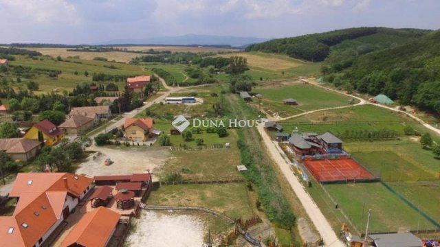 Eladó telek, Nőtincsen 200 M Ft / költözzbe.hu