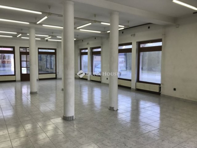 Eladó üzlethelyiség, Győrött 360 M Ft / költözzbe.hu