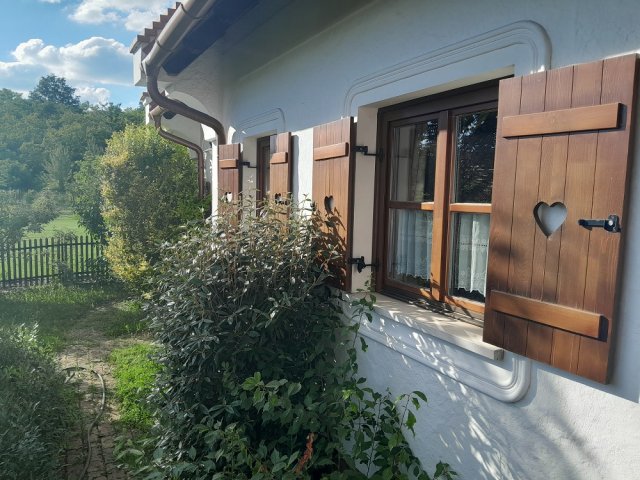 Kiadó családi ház, albérlet, Vértessomlón 500 E Ft / hó
