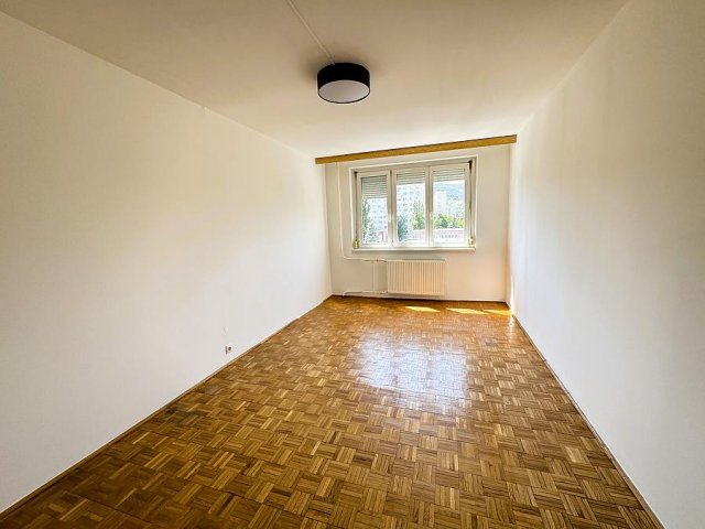 Eladó panellakás, Budapesten, III. kerületben 58.9 M Ft, 2 szobás