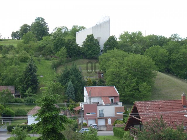 Eladó telek, Pécsett 10 M Ft / költözzbe.hu