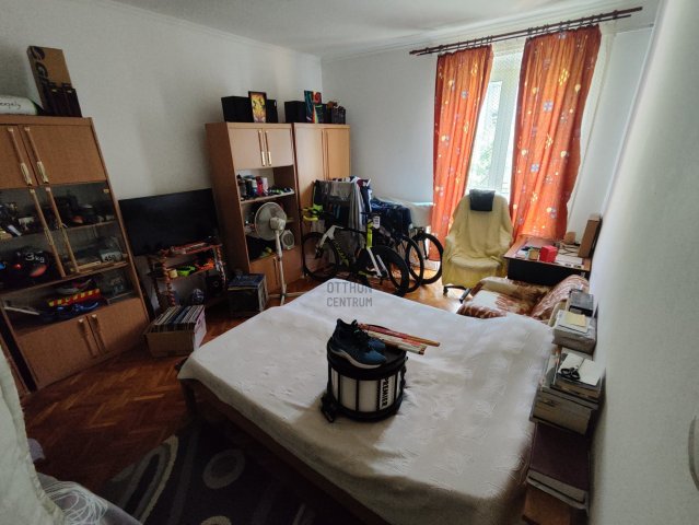 Kiadó téglalakás, albérlet, Várpalotán 100 E Ft / hó