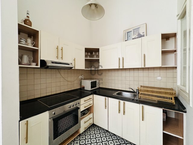 Eladó téglalakás, Budapesten, V. kerületben 95 M Ft, 2 szobás