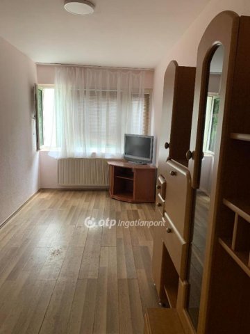 Eladó téglalakás, Egerben 45 M Ft, 2 szobás