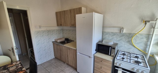 Kiadó téglalakás, albérlet, Debrecenben 220 E Ft / hó, 2 szobás