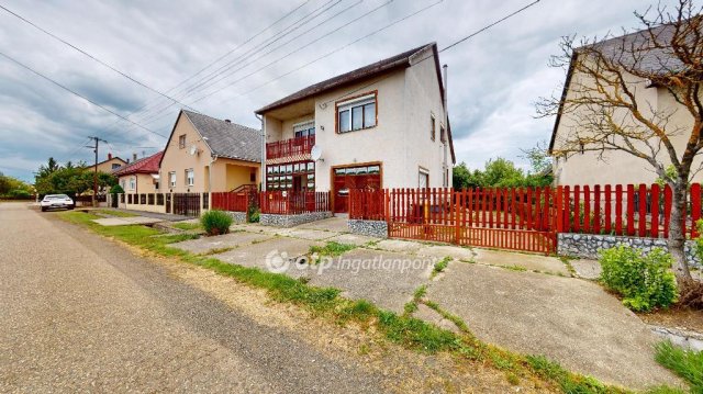 Eladó családi ház, Ináncson 33.6 M Ft, 4 szobás