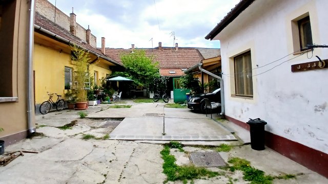 Eladó családi ház, Kecskeméten 44.5 M Ft, 3 szobás