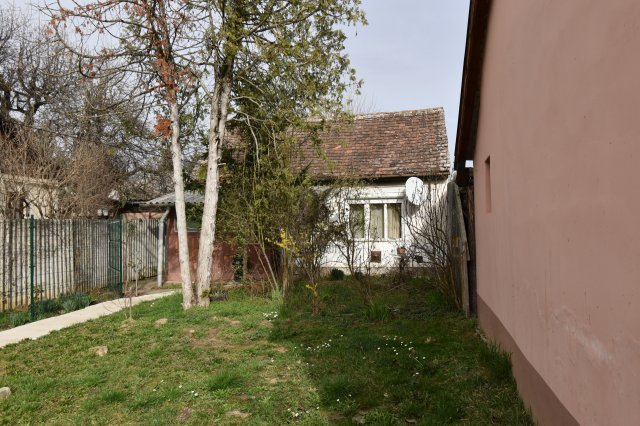 Eladó családi ház, Kaposváron 14 M Ft, 1 szobás