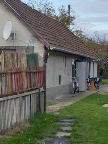 Eladó családi ház, Mosonmagyaróváron 35 M Ft, 1+1 szobás