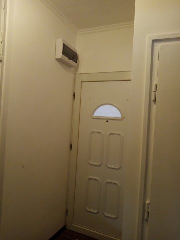 Eladó téglalakás, Dunaújvárosban 30 M Ft, 2 szobás