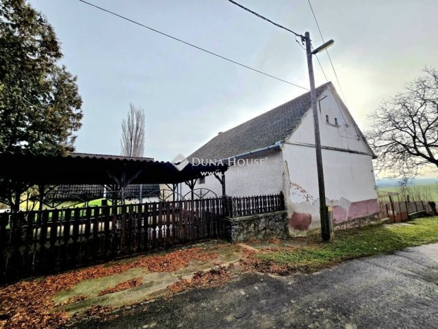 Eladó családi ház, Geresdlakon 14.9 M Ft, 3 szobás
