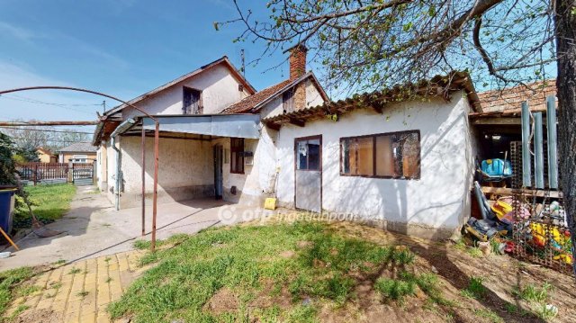 Eladó családi ház, Nagykállóban 8.8 M Ft, 3 szobás