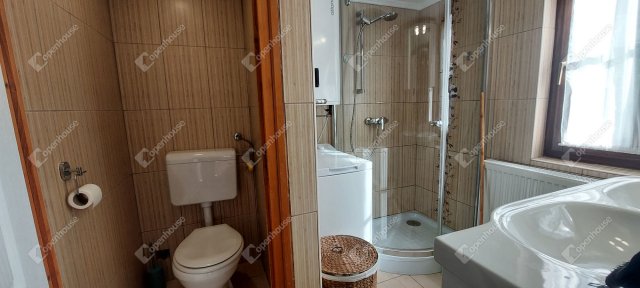 Eladó családi ház, Tiszakürtön 26.5 M Ft, 2+1 szobás