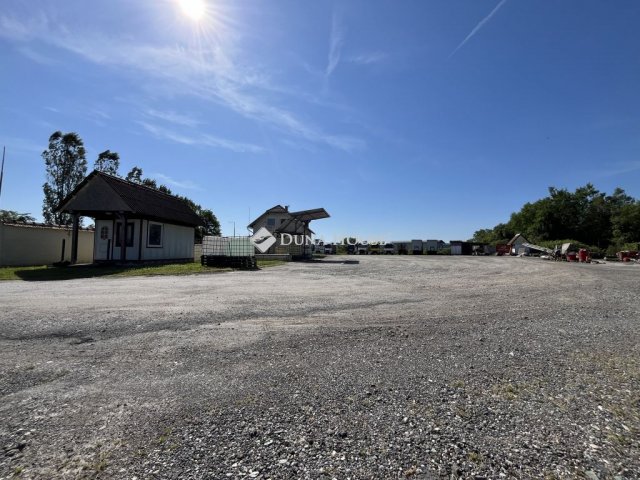 Eladó ipari ingatlan, Szentgotthárdon 139.9 M Ft