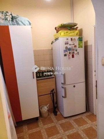 Eladó téglalakás, Budapesten, VI. kerületben 130 M Ft, 4 szobás