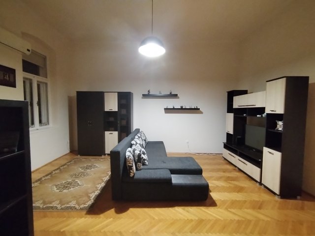 Kiadó téglalakás, albérlet, Szegeden 230 E Ft / hó, 2 szobás