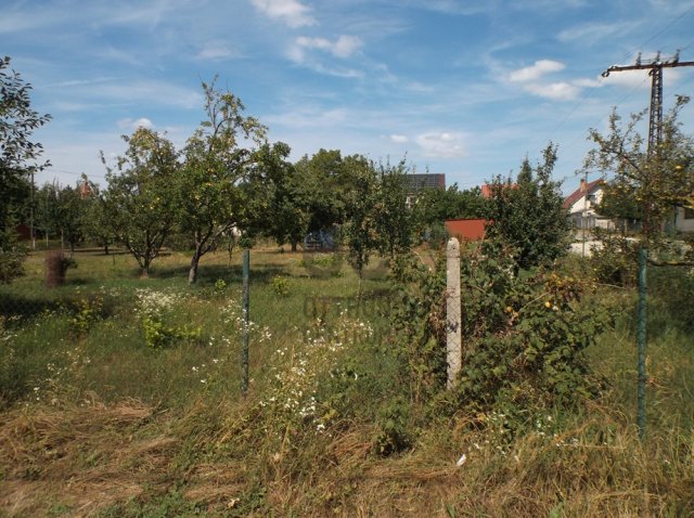 Eladó telek, Pápán 8.9 M Ft / költözzbe.hu