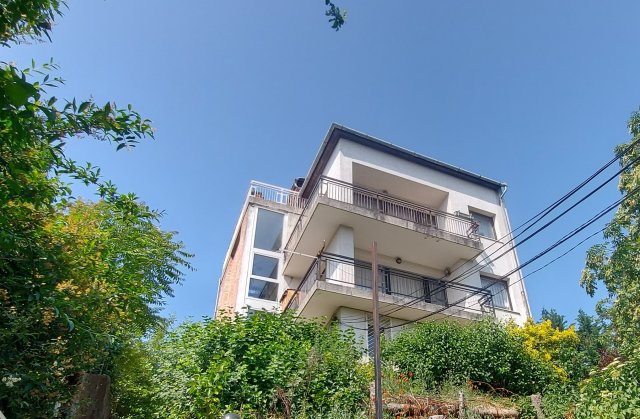 Eladó téglalakás, Budapesten, III. kerületben, Farkastorki úton
