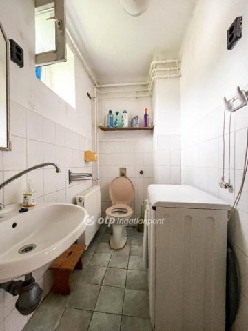 Eladó családi ház, Tápszentmiklóson 19.9 M Ft, 2 szobás