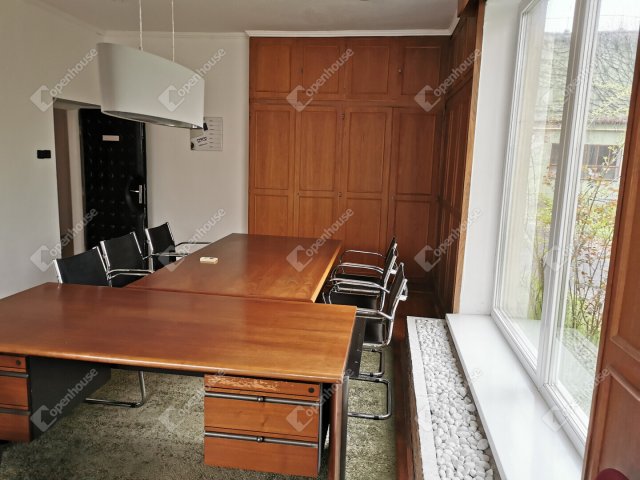 Kiadó iroda, Győrött 250 E Ft / hó, 6 szobás