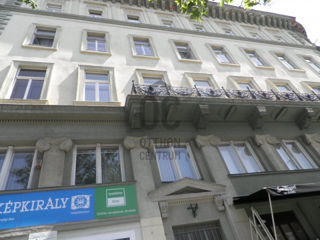 Eladó téglalakás, Budapesten, VI. kerületben 148.9 M Ft