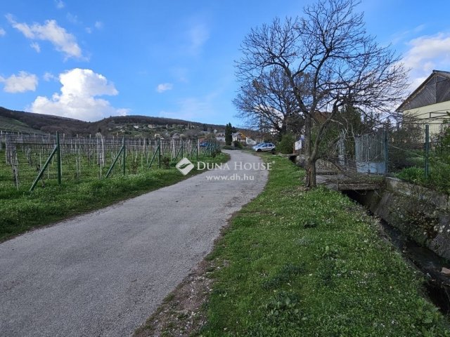 Eladó telek, Pécsett 29.5 M Ft / költözzbe.hu