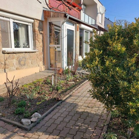 Eladó ikerház, Hévízen 79 M Ft, 4 szobás / költözzbe.hu