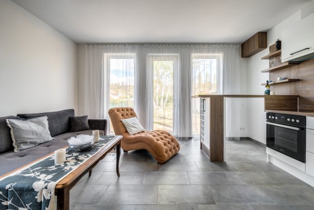 Eladó ikerház, Balatonkenesén 84.99 M Ft, 3 szobás