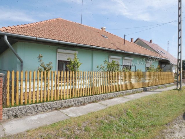 Eladó családi ház, Albertirsán 48.5 M Ft, 4 szobás