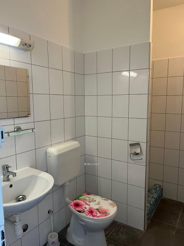 Kiadó iroda, Egerben 55 E Ft / hó / költözzbe.hu