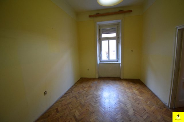 Eladó téglalakás, Sopronban 49 M Ft, 3 szobás