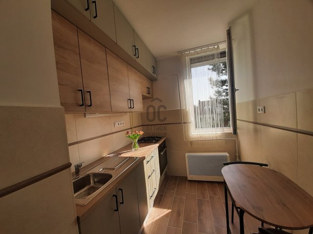 Kiadó téglalakás, albérlet, Veszprémben 200 E Ft / hó