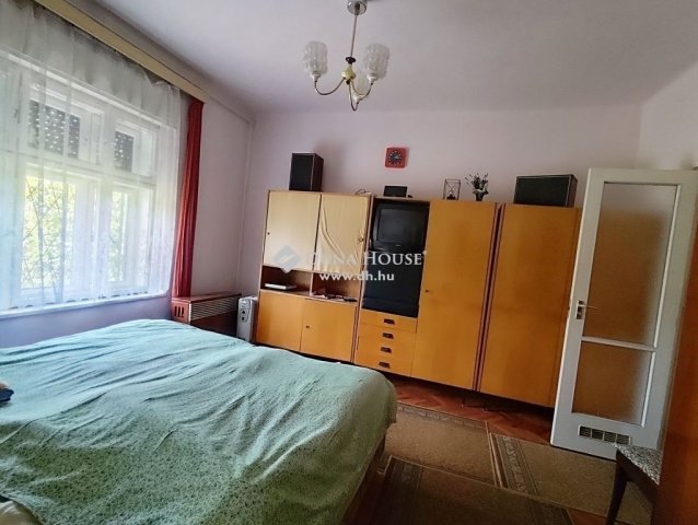 Eladó családi ház, Tóalmáson 35 M Ft, 3 szobás