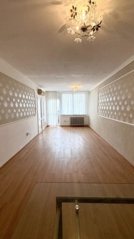 Kiadó téglalakás, albérlet, Debrecenben 220 E Ft / hó, 3 szobás