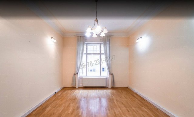 Eladó téglalakás, Budapesten, V. kerületben 183 M Ft, 2 szobás