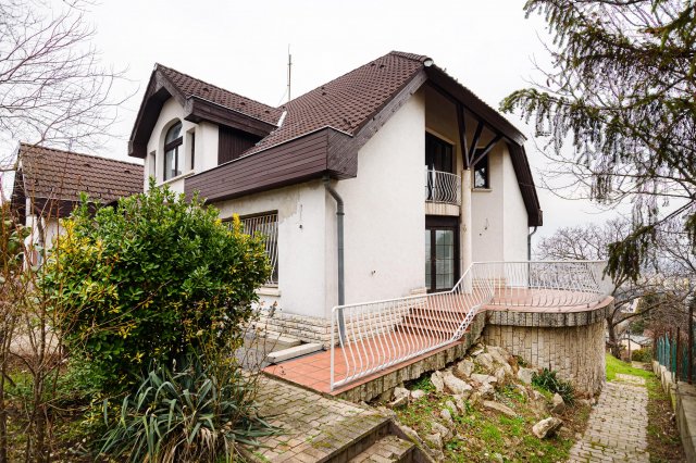Eladó családi ház, Budapesten, XXII. kerületben, Vincellér úton