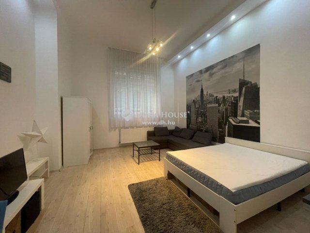 Kiadó téglalakás, albérlet, Budapesten, VI. kerületben