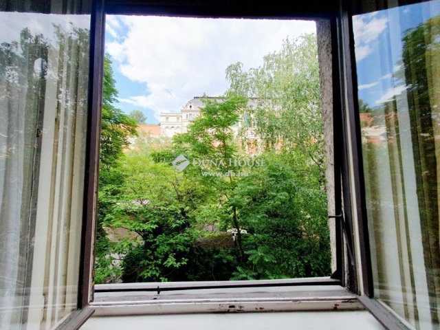 Eladó téglalakás, Budapesten, I. kerületben 94.9 M Ft, 2 szobás