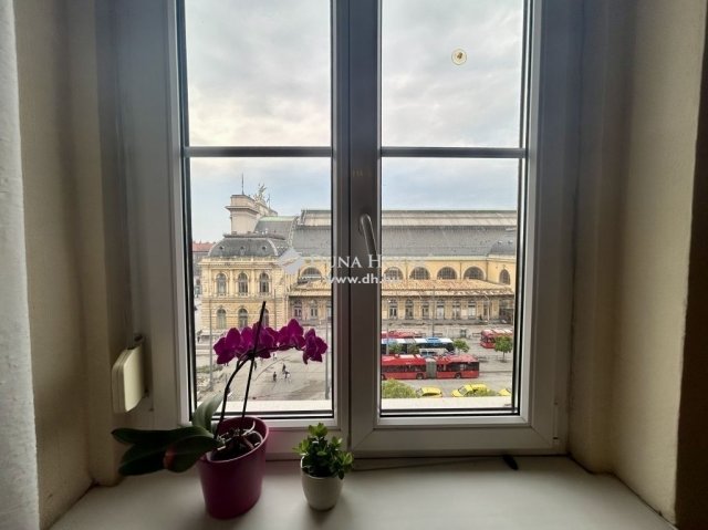 Eladó téglalakás, Budapesten, VIII. kerületben 46.9 M Ft