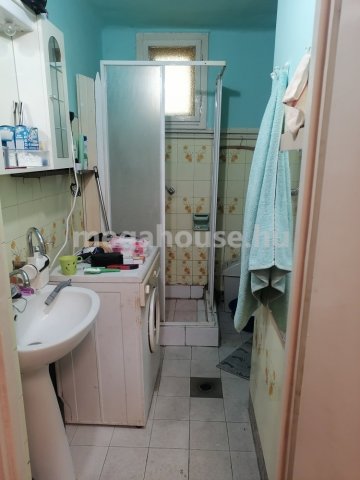 Eladó családi ház, Budapesten, XX. kerületben 55 M Ft