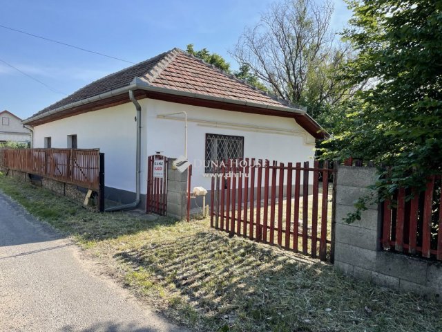 Eladó családi ház, Cserkeszőlőn 12.5 M Ft, 2 szobás