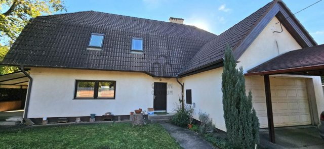 Eladó családi ház, Gödön 109.99 M Ft, 3 szobás