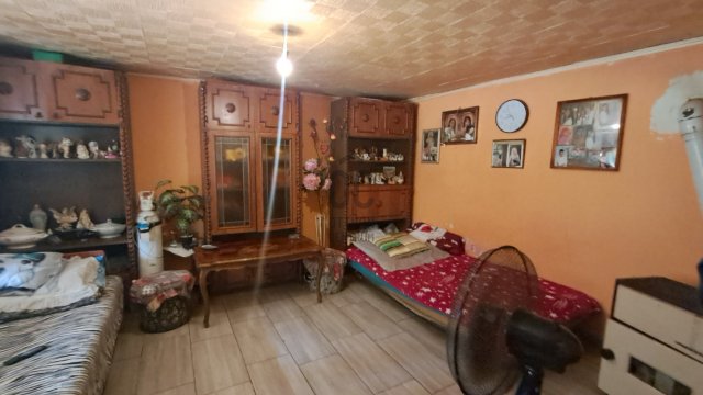 Eladó családi ház, Debrecenben 15.5 M Ft, 2 szobás