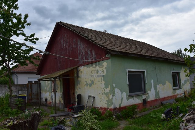 Eladó családi ház, Monoron 39.9 M Ft, 3 szobás