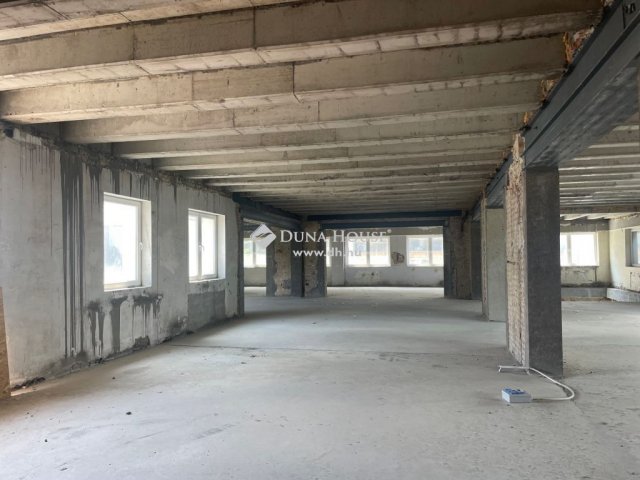 Eladó ipari ingatlan, Budapesten, XIII. kerületben 2060.4 M Ft