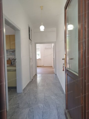 Eladó családi ház, Szolnokon 34.5 M Ft, 2 szobás