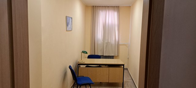 Kiadó iroda, Szegeden, Szilágyi utcában 50 E Ft / hó, 1 szobás