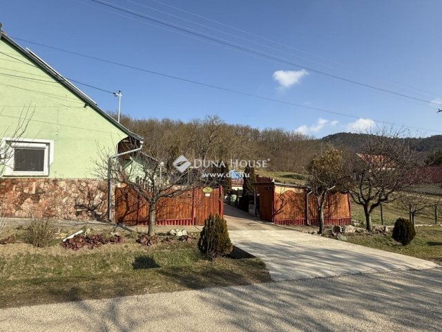 Eladó családi ház, Gyermelyen 69.9 M Ft, 6 szobás