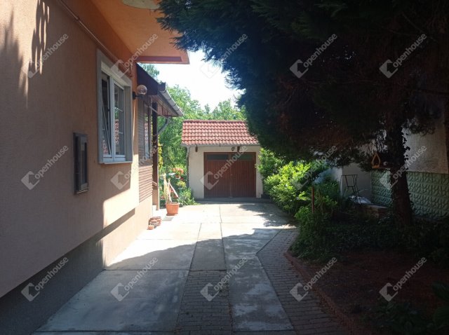 Eladó családi ház, Zalaegerszegen 89 M Ft, 6 szobás